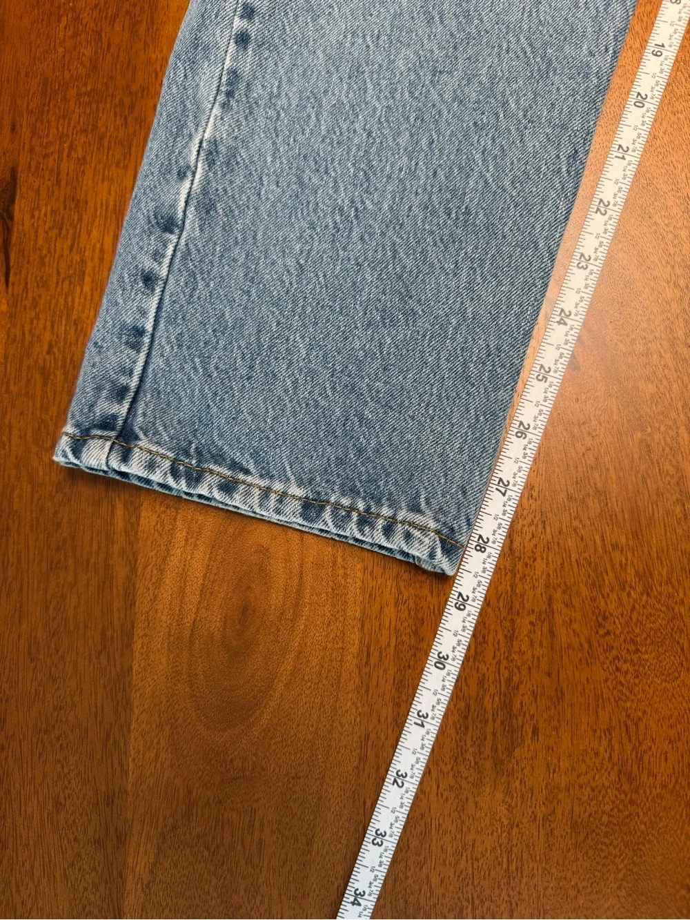 Levi's 502 Taper Fit Light Wash 33 x 32 Men's Denim Blue Jeans